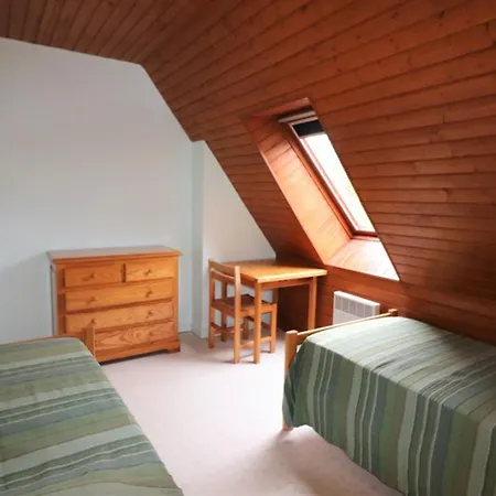 Vakantiehuis Maison Authentique Au Coeur Des Volcans D'auvergne, Avec Cheminee Et Jardin Prive - Fr-1-742-267 Le Claux
